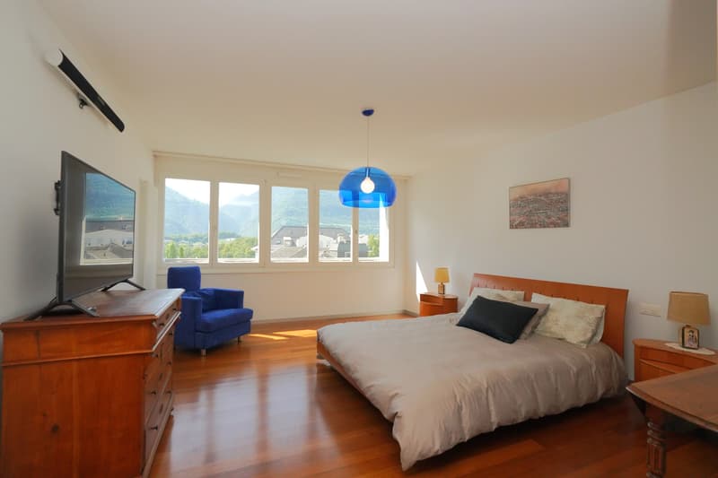2ème chambre avec salle de douche privative