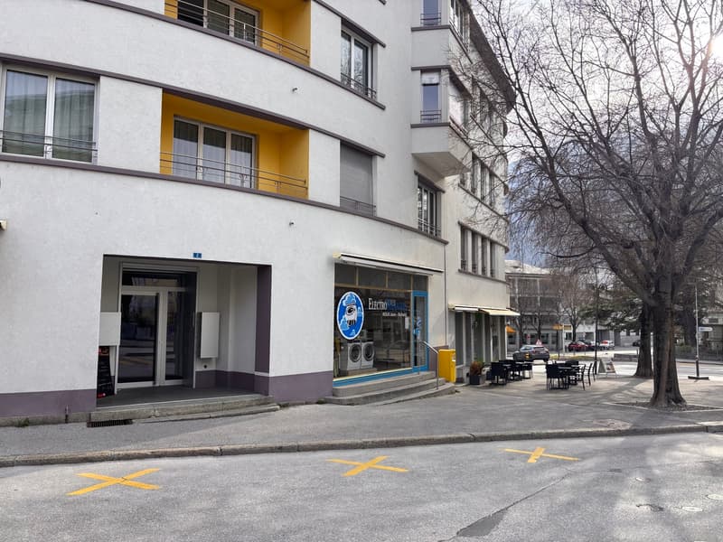 LOCAL COMMERCIAL & DÉPÔT AU CENTRE DE SIERRE (8)