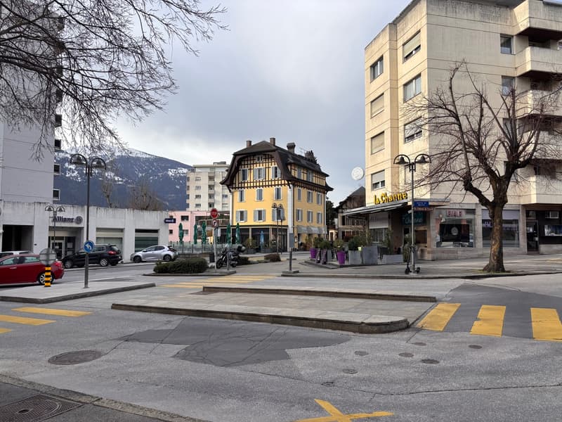 LOCAL COMMERCIAL & DÉPÔT AU CENTRE DE SIERRE (9)