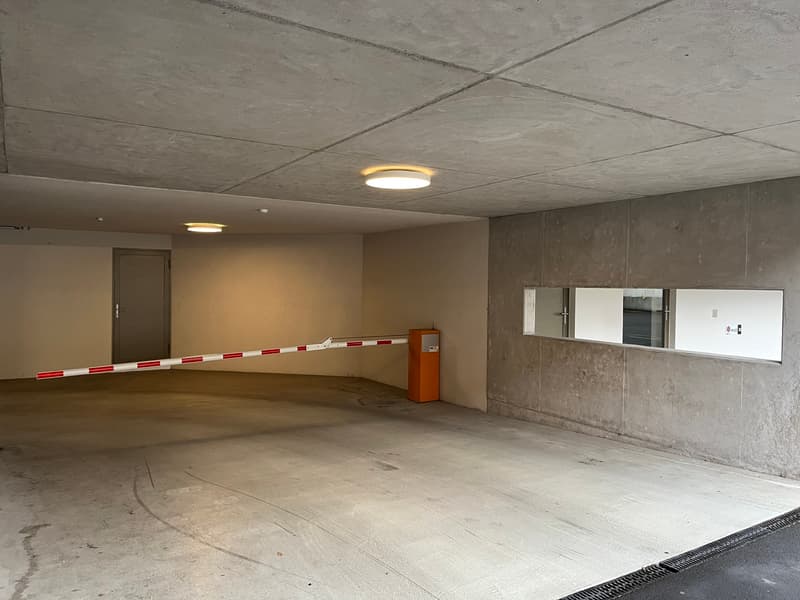 PLACE DE PARC SOUTERRAINE À LOUER À SIERRE (4)