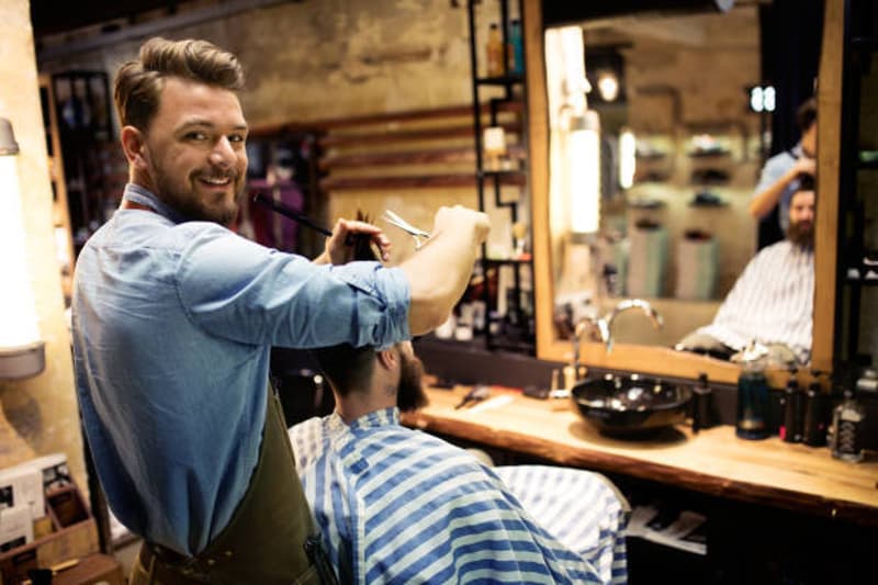 Salon de coiffure à remettre (1)
