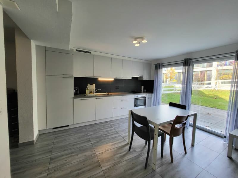 Appartement (2.5 pces + bureau) à deux pas du centre-ville de Romont (4)
