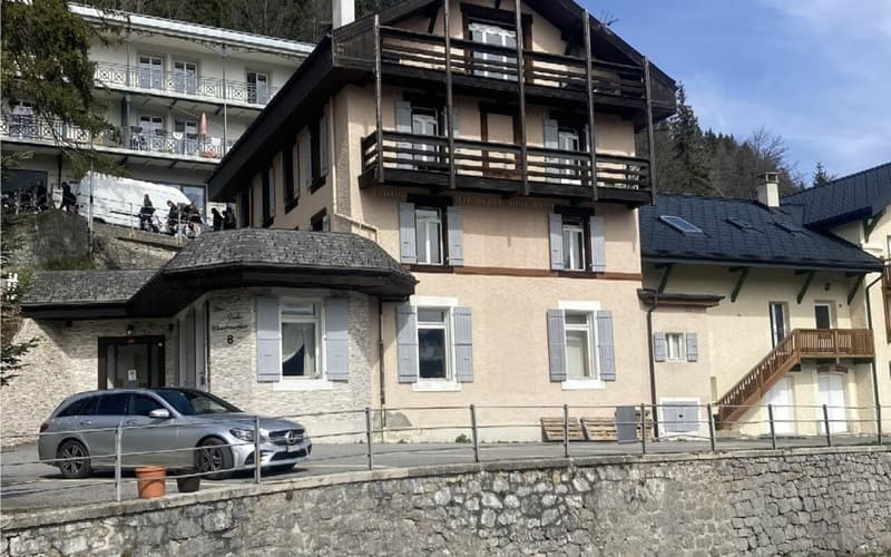 Maison de 6 logements à Leysin (2)
