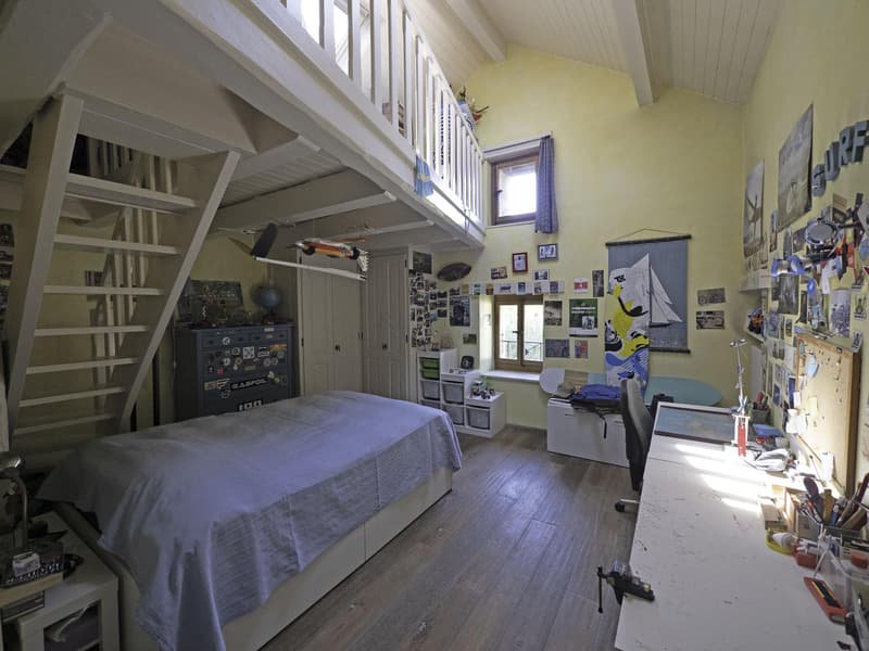 Maison bourrée de charme et de cachet à Certoux (11)