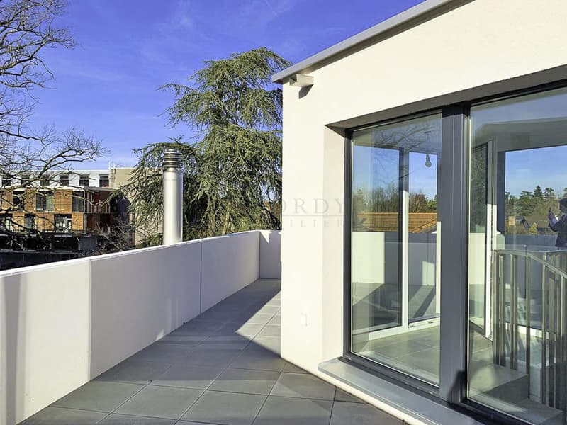 Plateau de Pinchat, superbe villa mitoyenne contemporaine idéalement située (4)