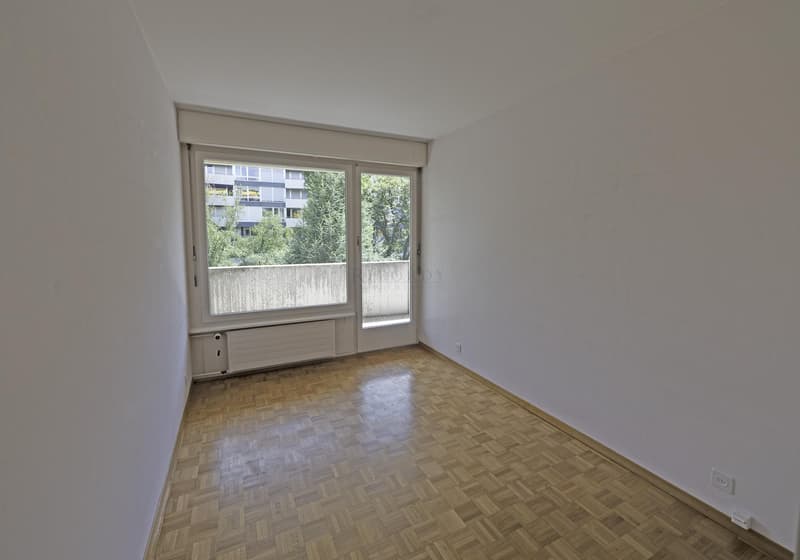 Au coeur du quartier de Florissant, lumineux 5 pièces, balcon, parking intérieure ! (9)