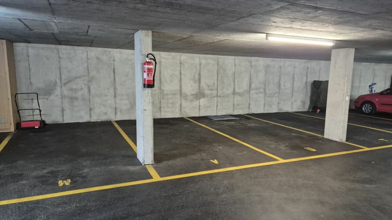 Parking intérieure (U-V ou W)