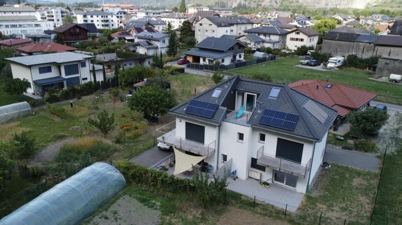 Immeuble de 3 appartements  (2 appartements de 2 pièces et 1 appartement de 4.5 pièces duplex) (2)
