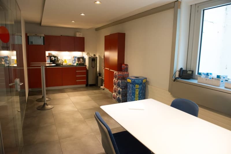 594 m2 moderne Bürofläche / Arztpraxis / Physiotherapie (7)