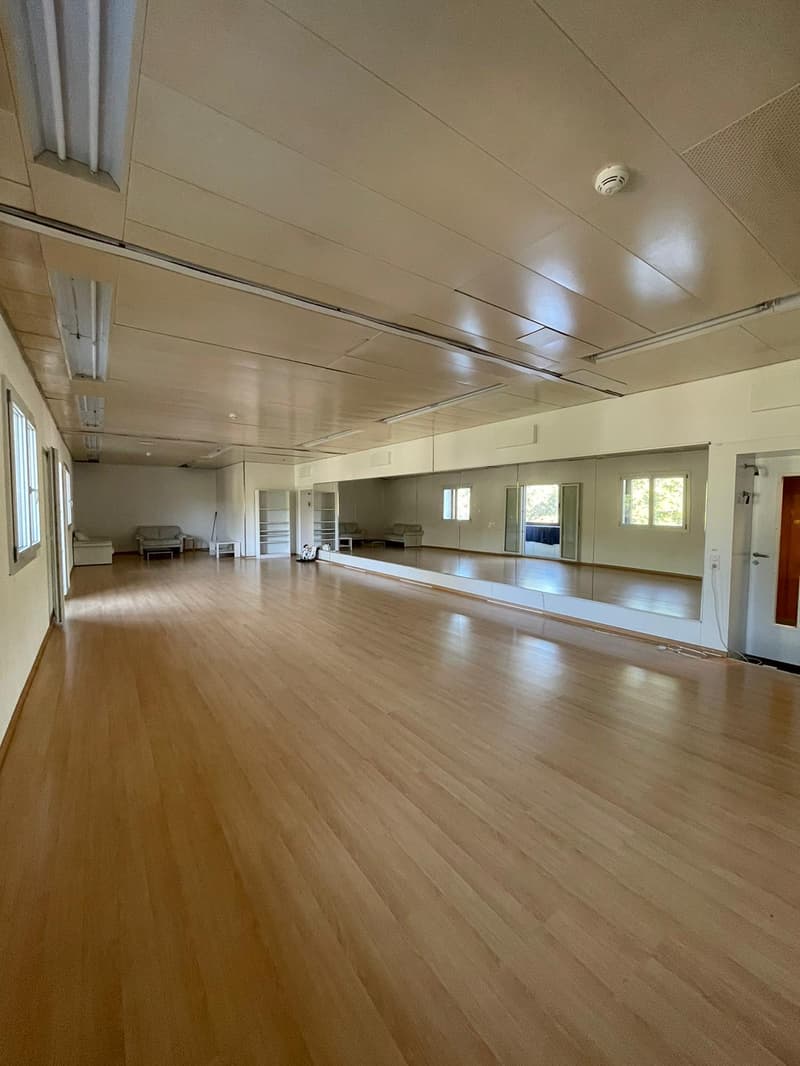 A LOUER à Marly, diverses surfaces de bureaux - local de danse - institut (4)