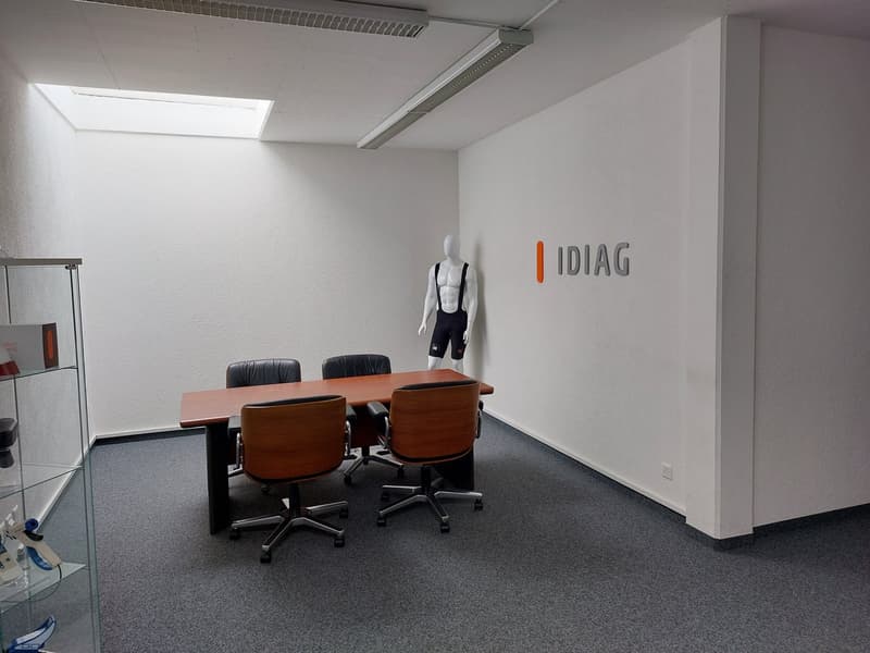 280 m2 Bürofläche und ca. 120 m2 Werkstatt/Lager (3)