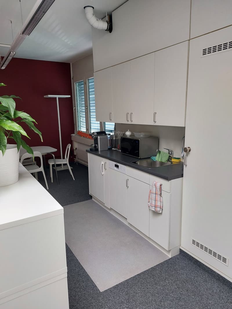280 m2 Bürofläche und ca. 120 m2 Werkstatt/Lager (2)