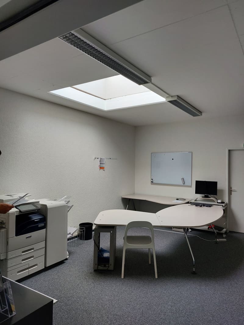 280 m2 Bürofläche und ca. 120 m2 Werkstatt/Lager (4)