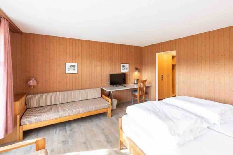 Möblierte Zimmer an ruhiger und doch an zentraler Lage zu vermieten (12)