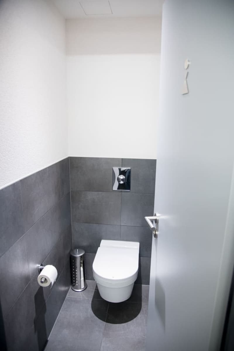 137 m2 hochwertige Büroräume per sofort (4 Büros) (4)