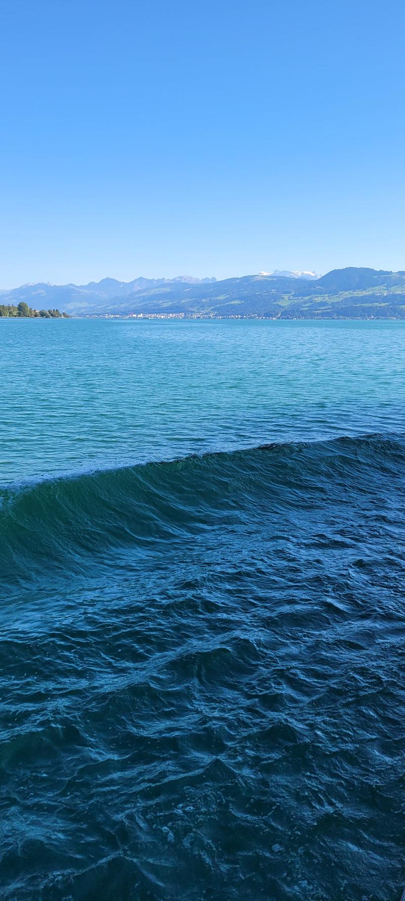 Zürichsjøen og den sjøs andre bredden