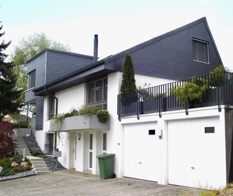 Einfamilienhaus in Niederrohrdorf, TOP LAGE, MIT CHARME UND VIEL PRIVATSPHÄRE (1)