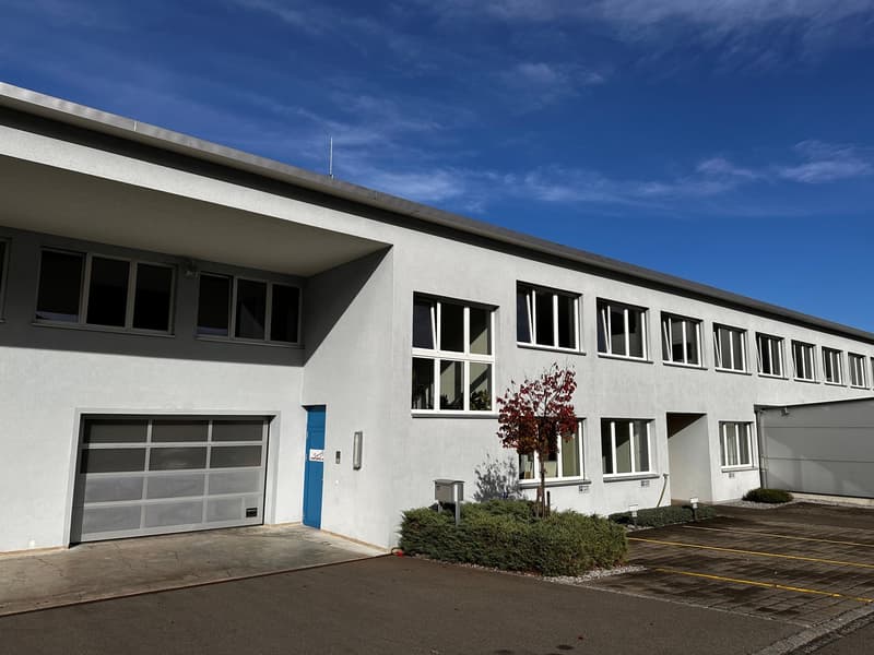 Gewerbliche Immobilie zur Vermietung in Siebnen/Schübelbach - Räume können getrennt gemietet werden (2)