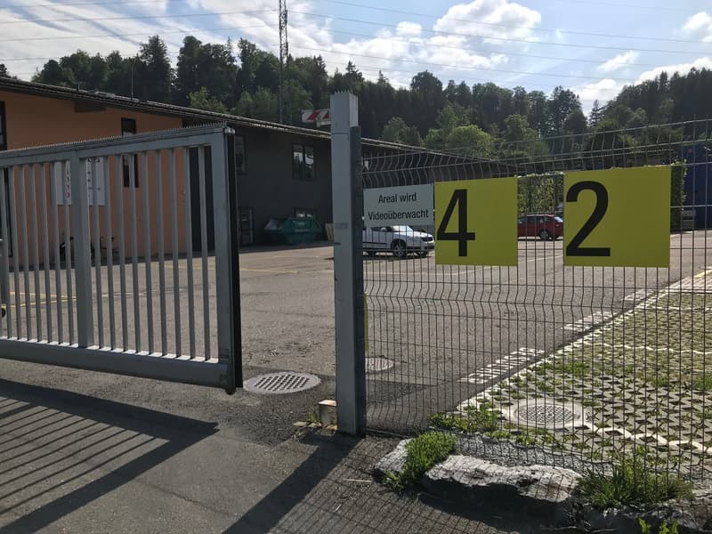Vielseitige Atelier- und Gewerbeflächen in Horgen am Zürichsee (2)