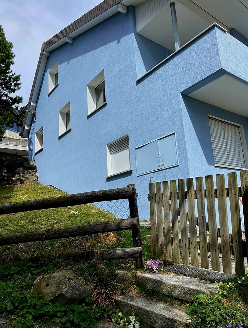 Grosses Haus mit Einliegerwohnung an sonnigster Lage in Andermatt (1)