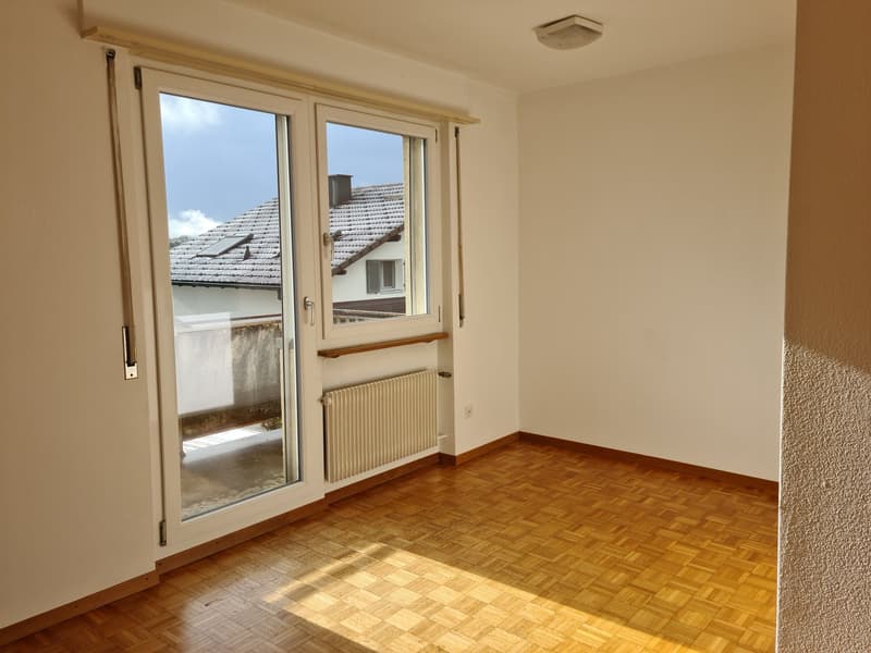helle 2.5 Zimmer Wohnung in Attiswil (1)