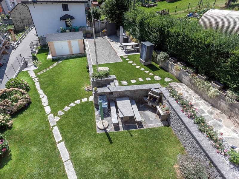 LEONTICA, (Val Blenio) Magnifico appartamento ristrutturato con giardino (2)