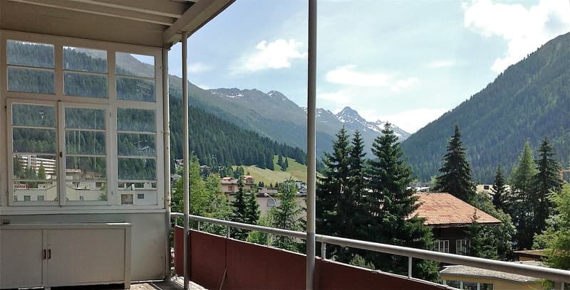 Grosse, helle 4-Zimmerwohnung im Zentrum von Davos Dorf (bis 41.04.2025) (2)