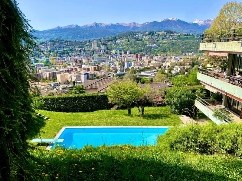 Appartamento con giardino al terzo piano con vista mozzafiato su Lugano (2)