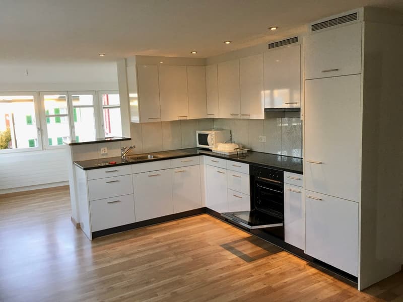 Moderne, ruhige, helle 3½ Zimmerwohnung in Neuenkirch mit grosse Küche (1)