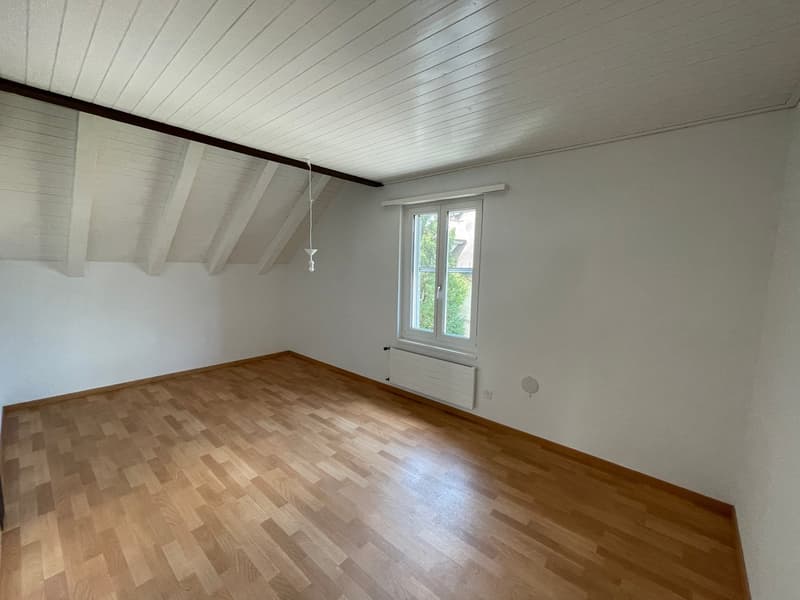 Hübsche 2.5 Zi-Dachwohnung im Haus zum Fédéral in Wohlen AG (2)