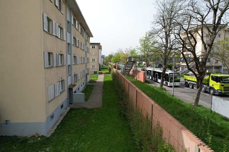 Renditeobjekt Mehrfamilienhaus in Zürich mit 8 Wohnungen (2)