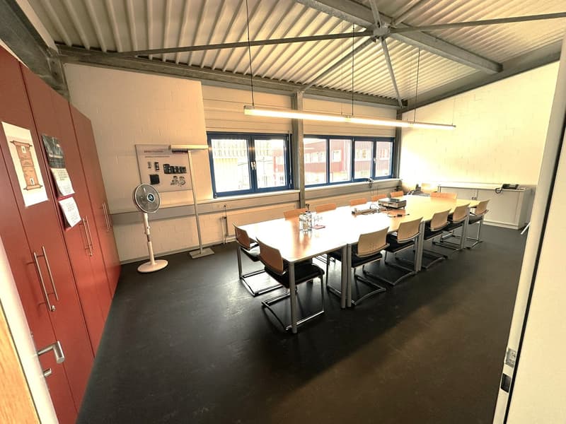 Attraktive Büroräume (420m2), optional mit Lagerfläche (260m2) in Pfäffikon ZH (10)