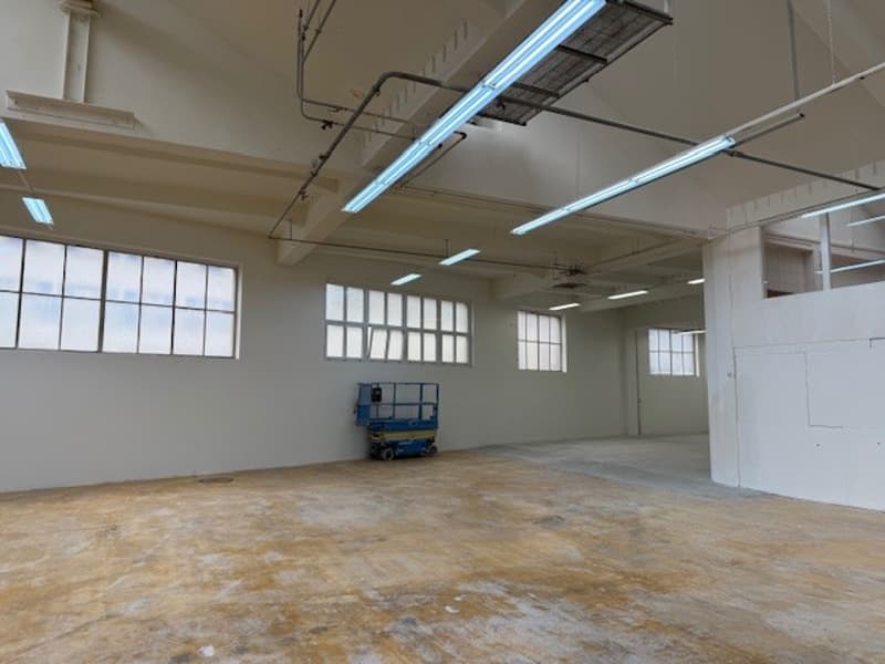 empty room, fluorescent lights, wooden floor, industrial design, lift