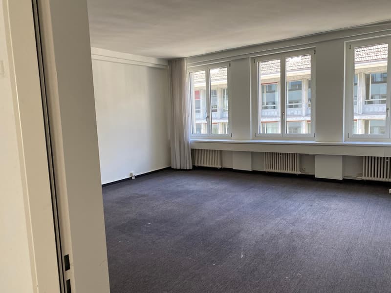 Geschäftshaus Nüschelerstrasse 30 (8)
