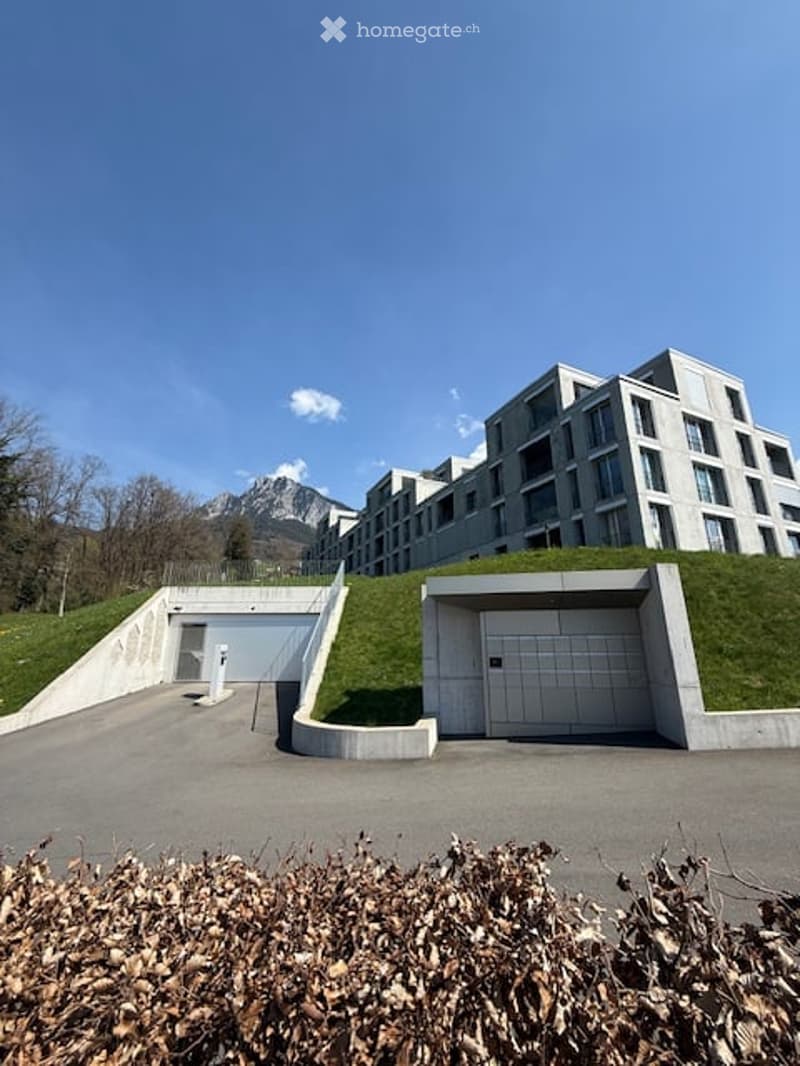 Exklusive 5,5 Zimmer Wohnung mit traumhafter Berg- & Seesicht