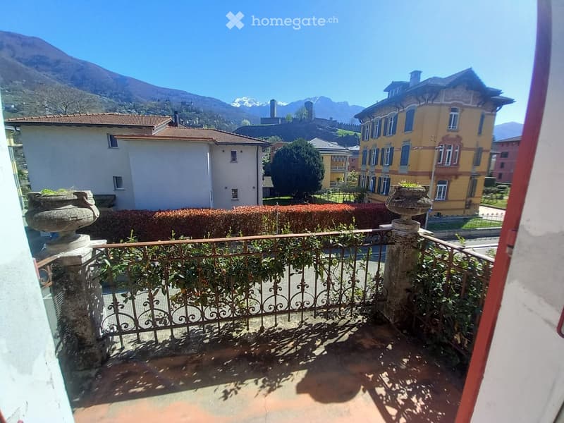 VENDESI CASA IN SASSO CON 2 APPARTAMENTI IN CENTRO BELLINZONA (6)
