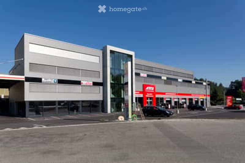 Einzigartige Büroräumlichkeiten in Suhr – 457 m² Gestaltungsfreiheit mit Top-Aussicht! (4)