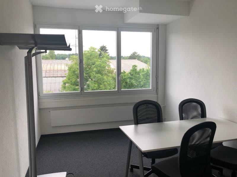office room, white wall, large window, desk, 4 chairs, floor lamp