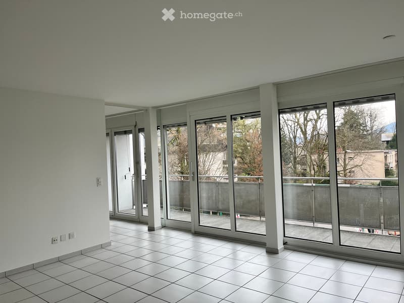 Moderne 4.5-Zimmer-Wohnung mit Balkon in Arlesheim (2)