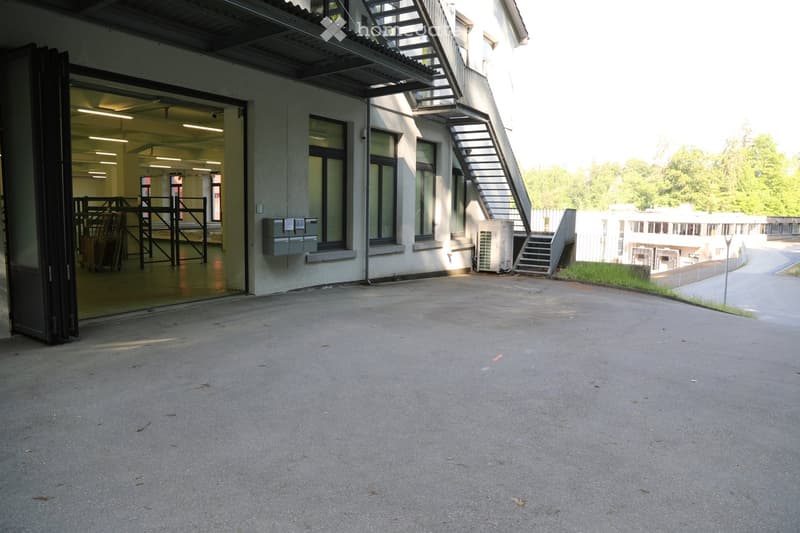 Lagerraum mit moderner Gewerberäumlichkeit (11)