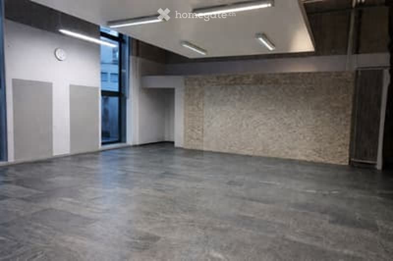Moderne Geschäftsfläche im Zentrum von Gossau ZH (4)