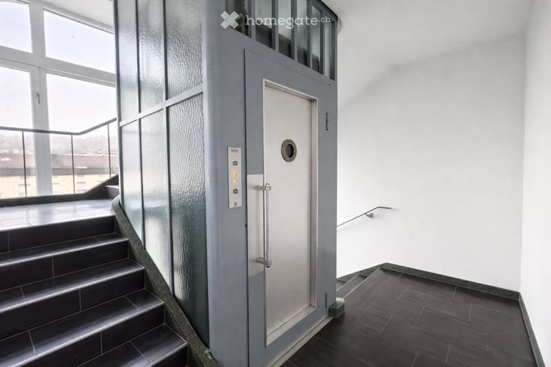 Treppenhaus auf Stockwerk