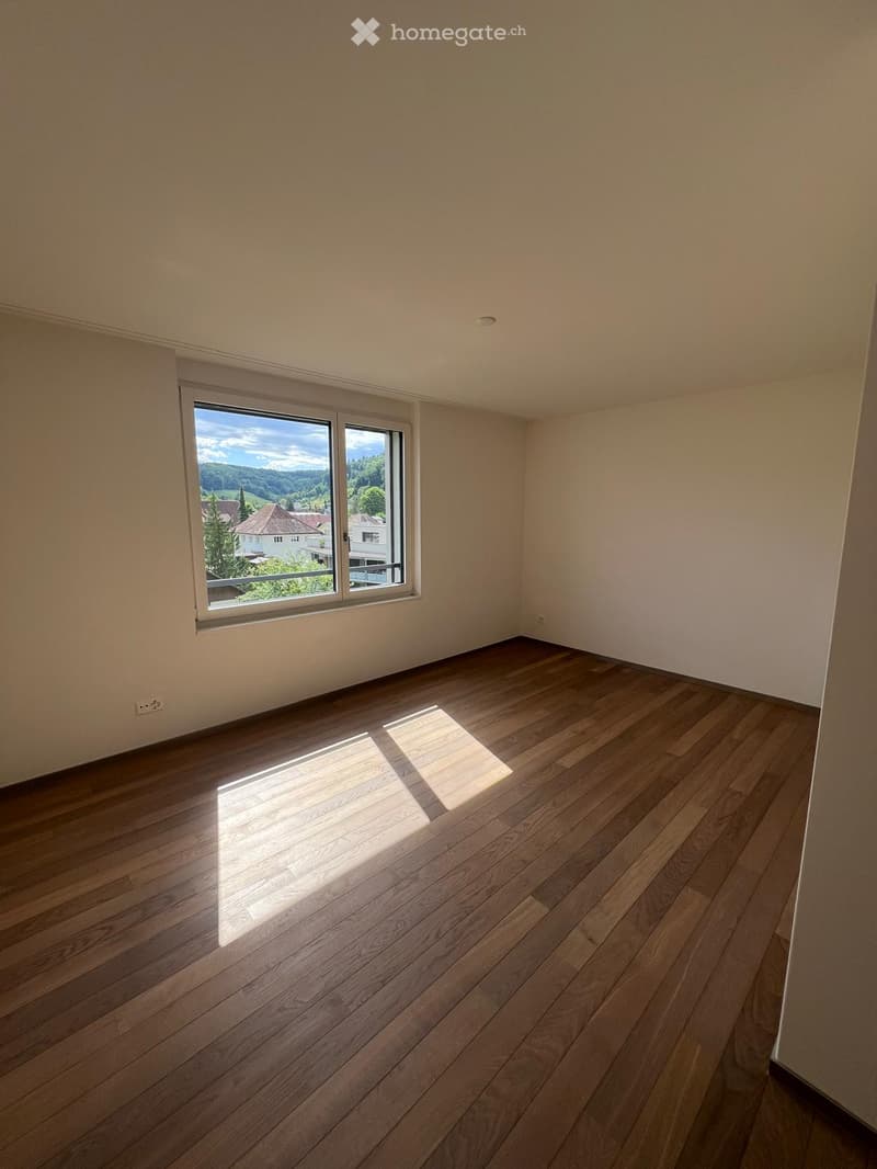 empty room, white walls, hardwood floors, large window