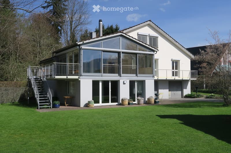 Freistehendes Einfamilienhaus an TOP - Lage mit 270 m2 Wohnfläche / 1149 m2 Grundstückfläche (2)