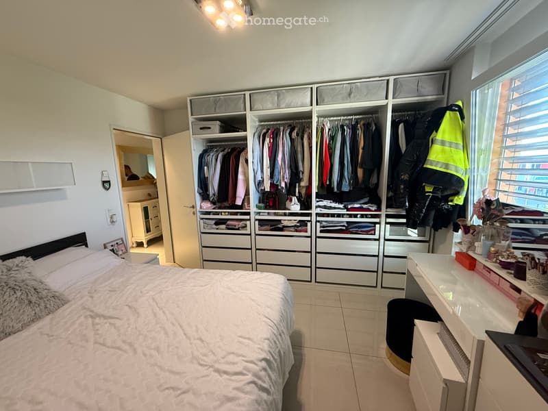 Moderne 4.5-Zimmerwohnung mit Terrasse & Top-Anbindung nahe Zürich (7)