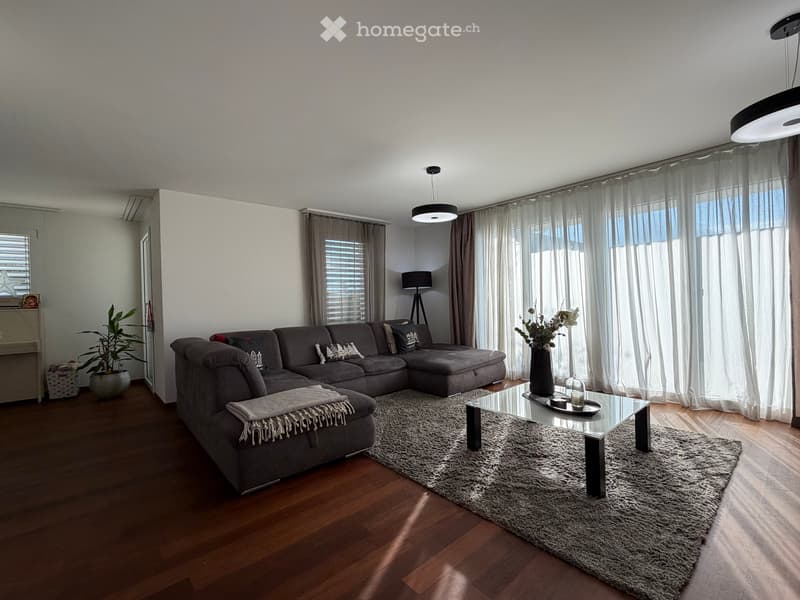 Spacious 8.5-room single-family house with stunning views in Walchwil (12)