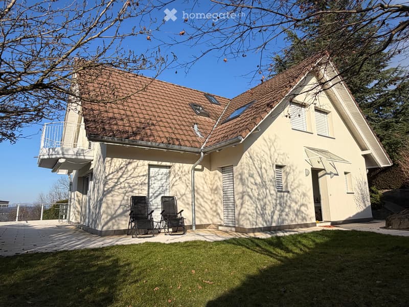 Spacious 8.5-room single-family house with stunning views in Walchwil (1)