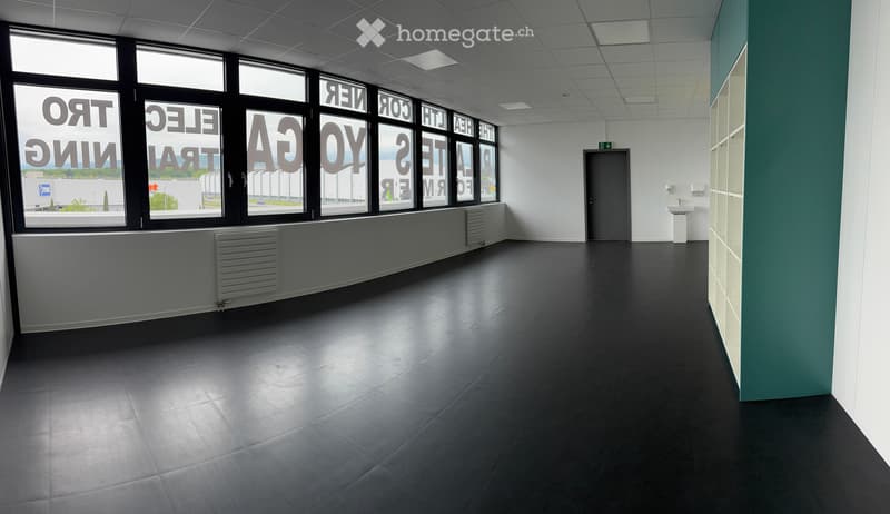 Espace commercial attrayant et individuel à Etoy (10)