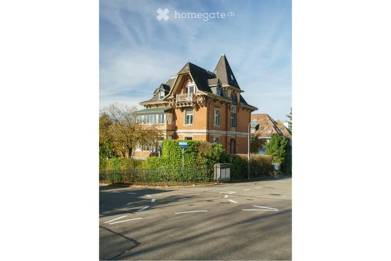 Historische Villa mit Seesicht – Renditeobjekt mit Eigennutzung im Dolderquartier am Zürichberg (1)