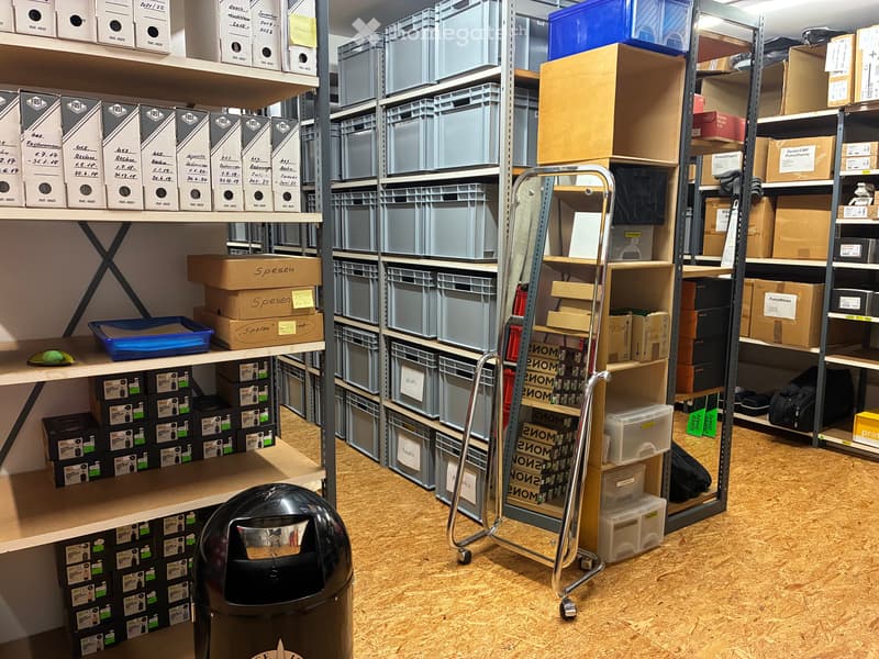 Voll ausgebaute Gewerbe-/Büro-/Laden-/Atelierfläche in historischem Gebäude (8)